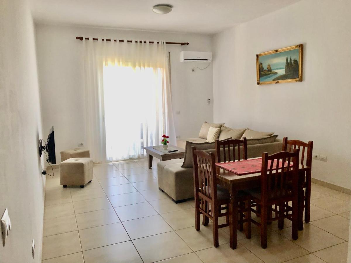 Appartamento Con Vista Mare Vlore Bagian luar foto